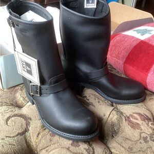 Rare Find!  NWT!  Frye 12R Women’s Black Engineer Boots in Sz 12!! WON’T LAST!
